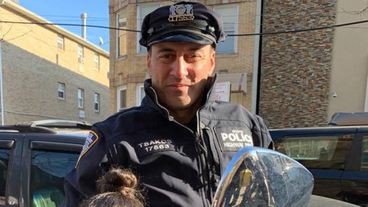 Nypd Highway Unit Honors Detective Anastasios Tsakos One Year After He Was Killed In The Line Of