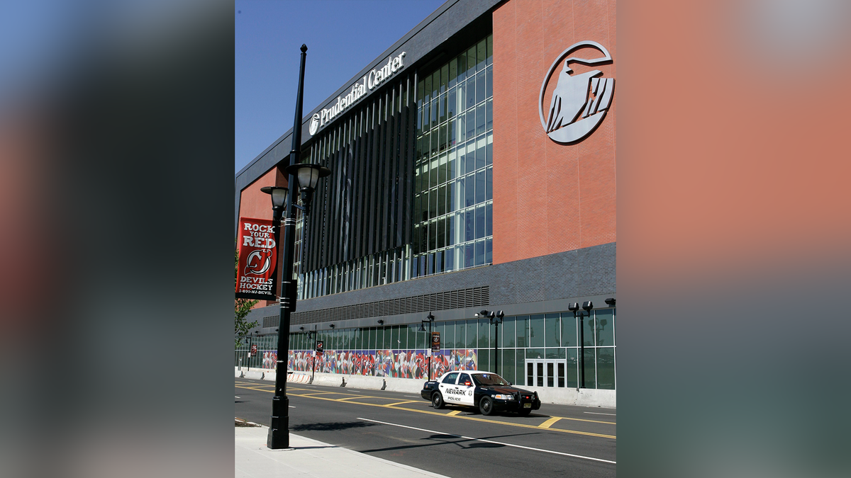 Prudential Center revises entry policy to comply with Newark's executive order - News 12 Bronx