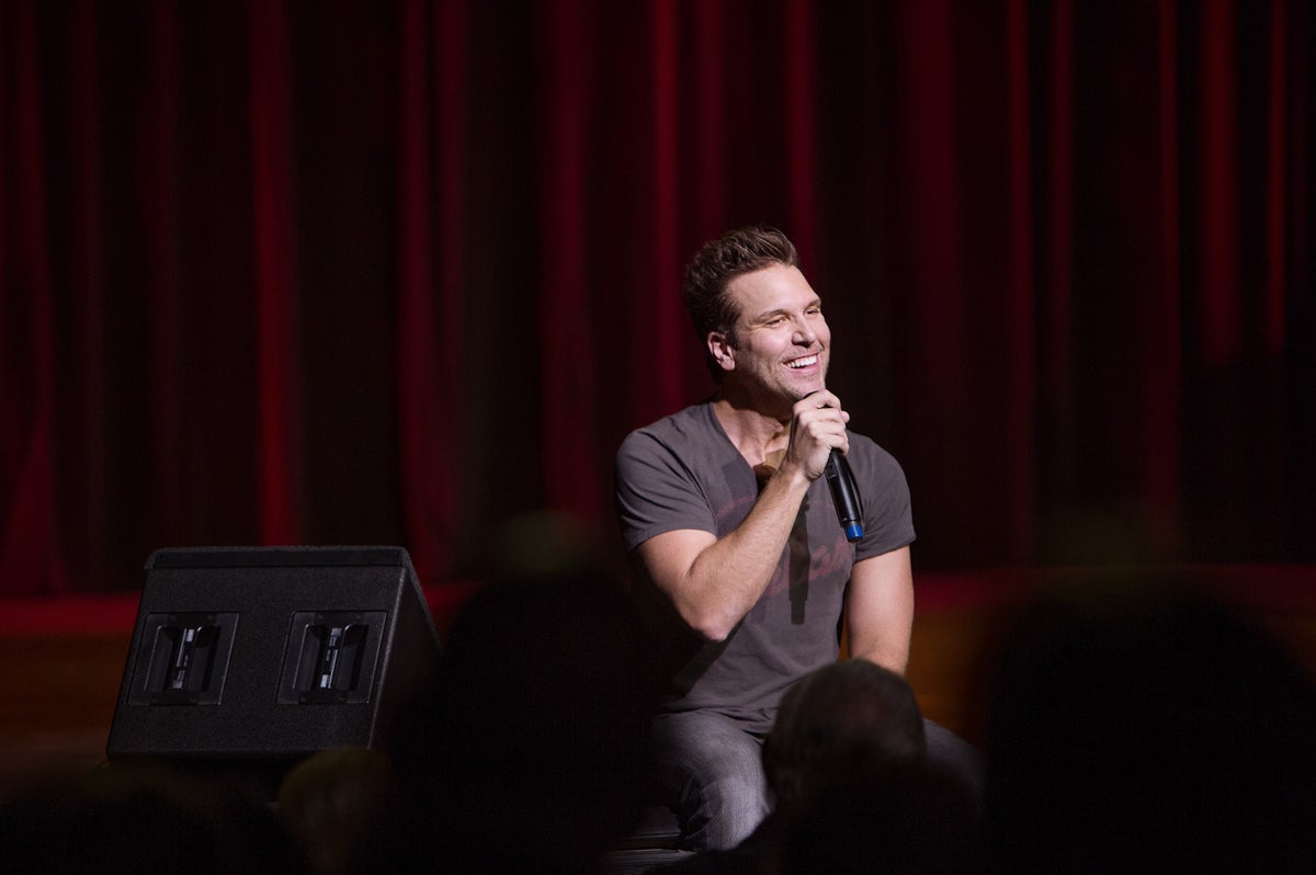 Dane Cook Is Back In The Spotlight With New Comedy Tour