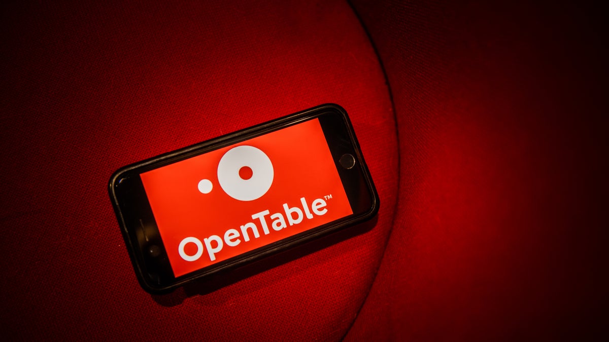 OpenTable serves up another way to pay the bill using your phone – GeekWire