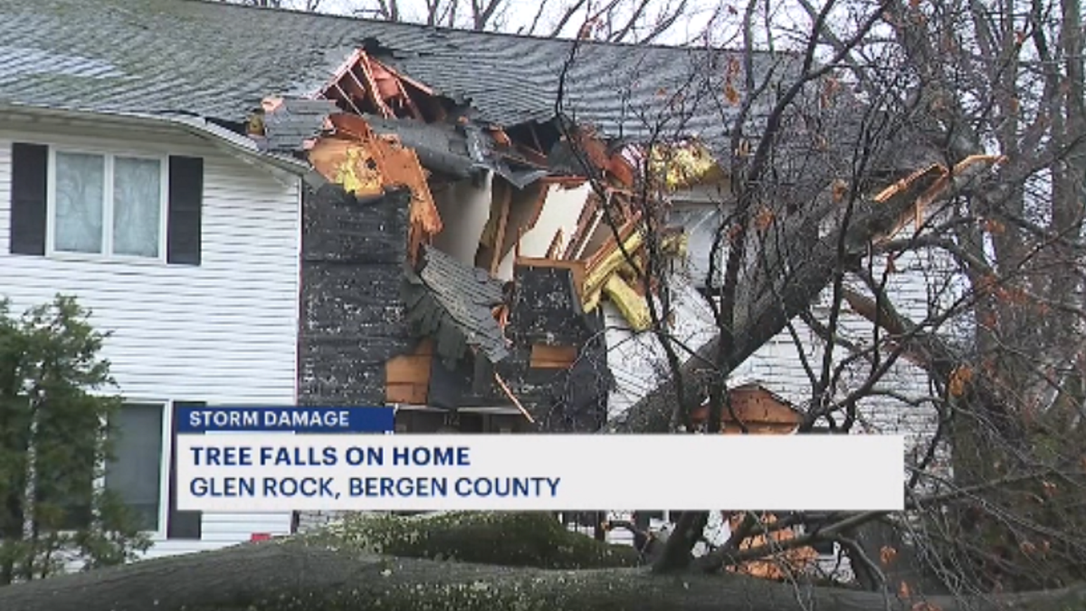 Carvalho destroys his home in Glen Rock;  family of 4 unscathed