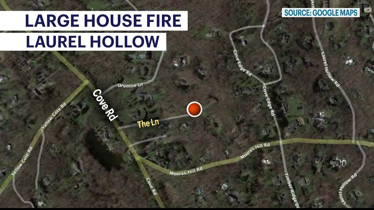 Over 100 firefighters battle blaze at Laurel Hollow home