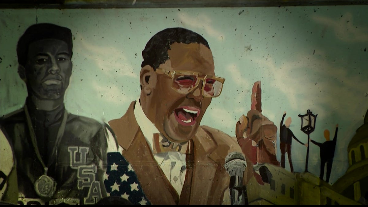 Idea To Include Louis Farrakahn In Controversial Blm Mural May Have