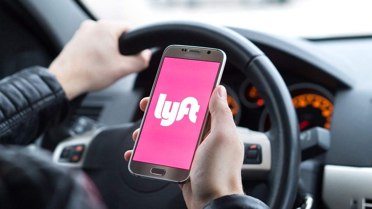 Previewing Uber And Lyft Earnings