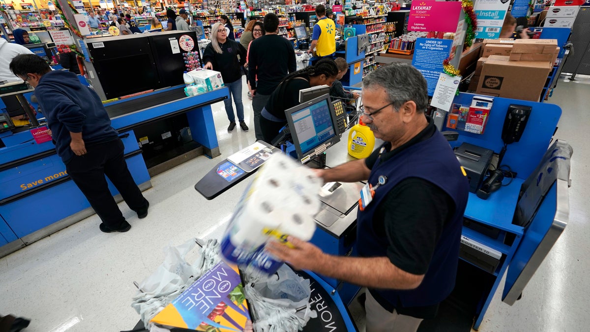 Walmart to spread out Black Friday deals throughout holiday season